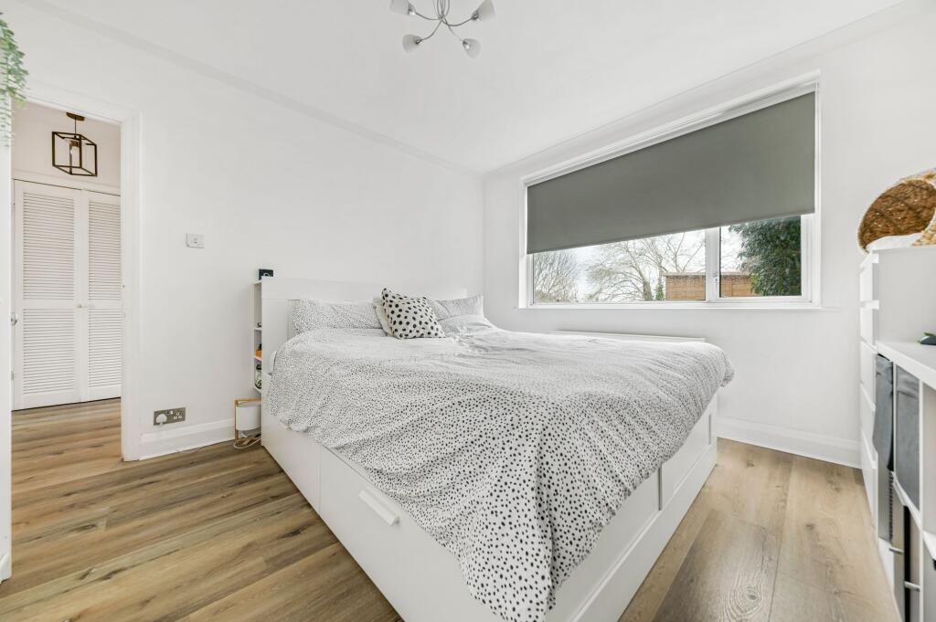 Additional image 8 of Mount Court, West Wickham, BR4