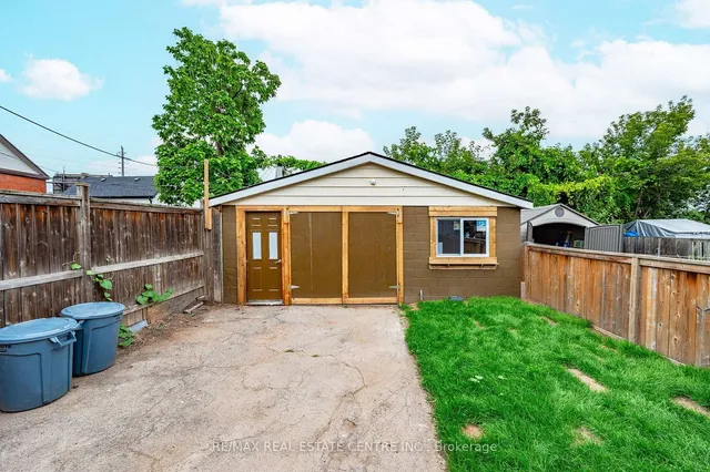 Additional image 21 of 73 Albany Ave