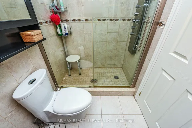 Additional image 22 of 118 Mikado Cres