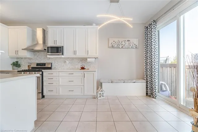 Additional image 20 of 1407 Chretien Street