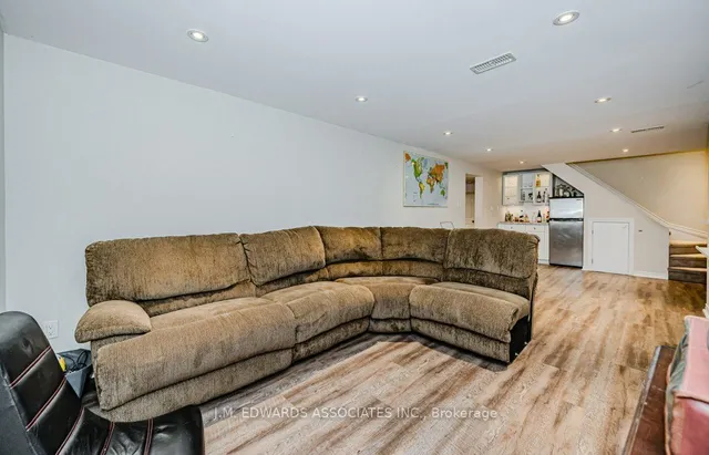 Additional image 30 of 329 Silvana Cres