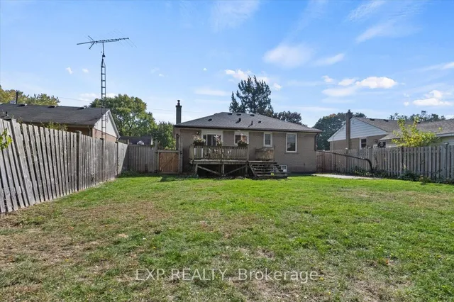 Additional image 33 of 667 Wickens Ave