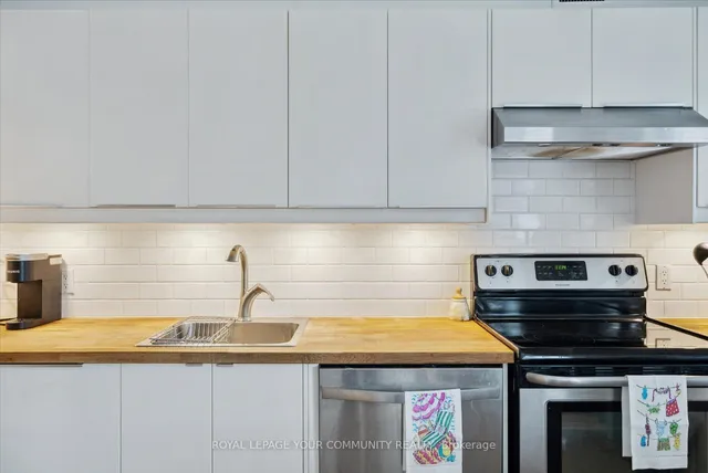 Additional image 9 of 60 Kippendavie Ave Unit 201