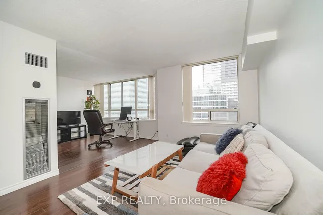 Additional image 9 of 633 Bay St Unit 2322