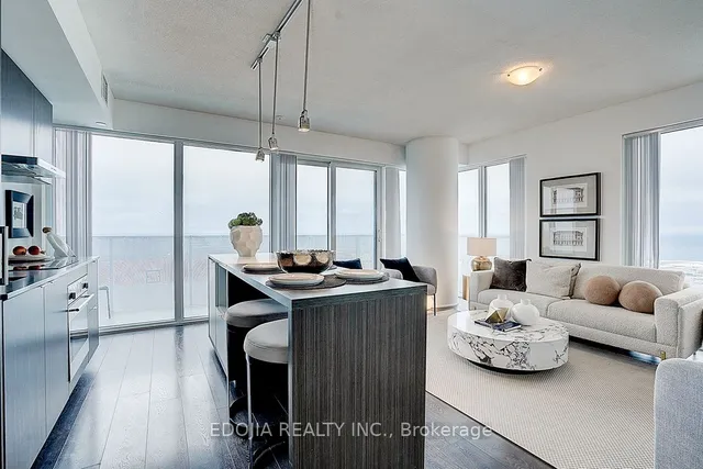 Additional image 10 of 88 harbour St Unit 5910