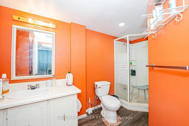 Additional image 23 of 122 Centre St