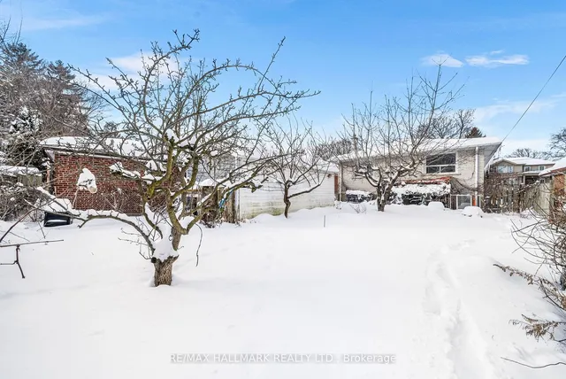 Additional image 26 of 37 Madawaska Ave