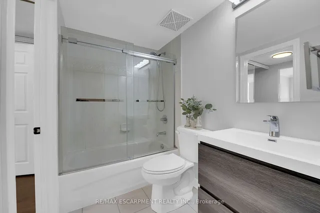 Additional image 30 of 1701 Lampman Ave Unit 404