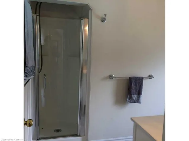 Additional image 5 of 2232 Queensway St