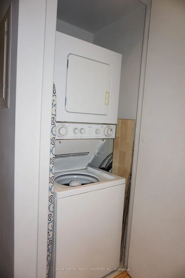 Additional image 11 of 350 Wellington St Unit G11