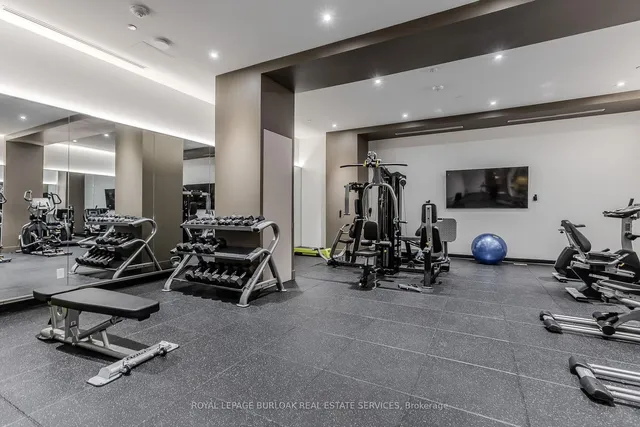 Additional image 20 of 2007 James St Unit 1008