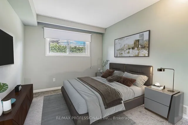 Additional image 40 of 59 Vanguard Dr