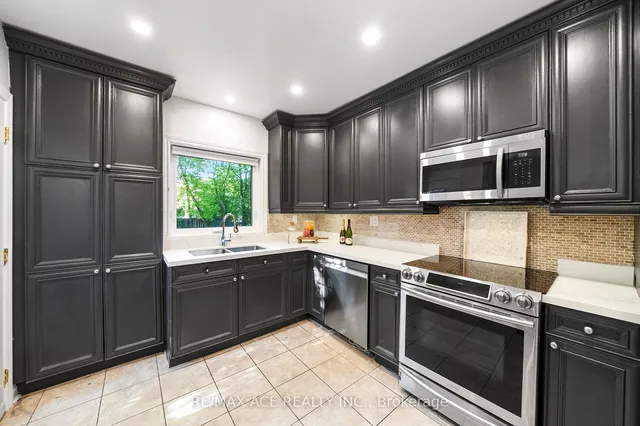 Additional image 13 of 218 Bogert Ave