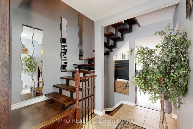 Additional image 3 of 238 Royal Salisbury Way