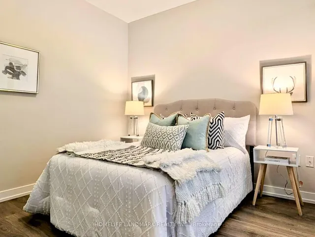 Additional image 10 of 426 University Ave Unit 2702