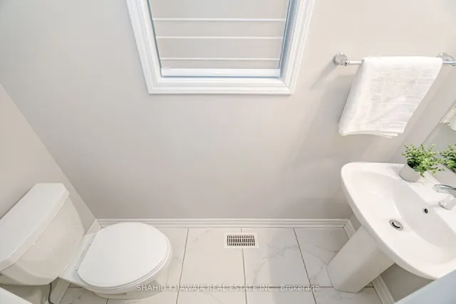 Additional image 20 of 1350 Lobelia Cres