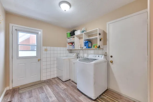 Additional image 21 of 105 Sabrina Cres