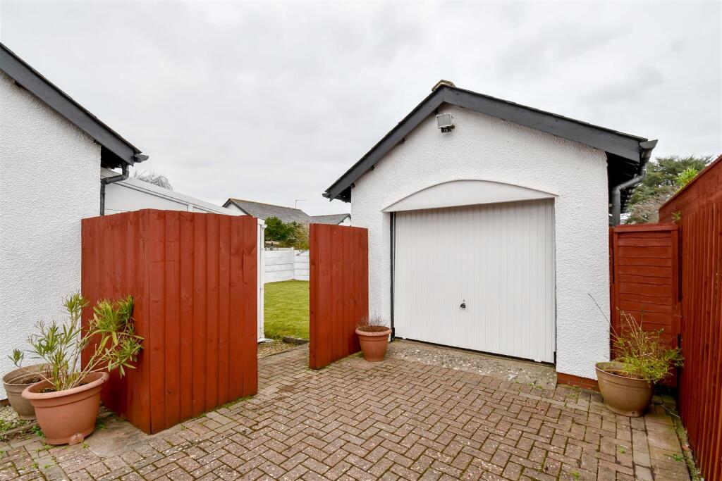 Additional image 17 of Cliffwood View, Barry