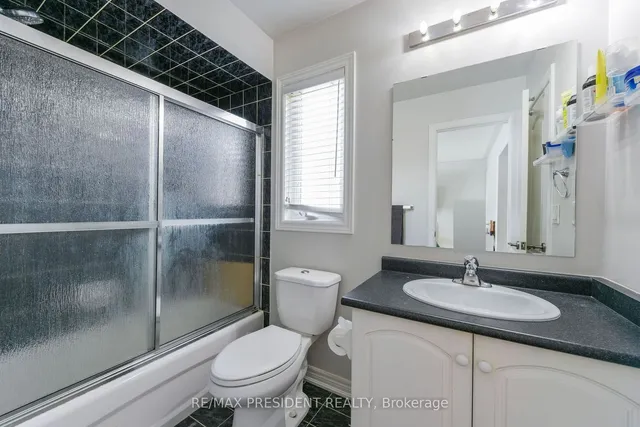 Additional image 32 of 50 Gallucci Cres