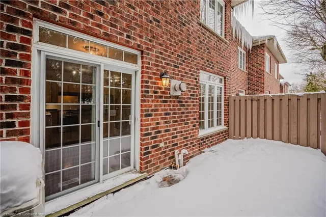 Additional image 43 of 76 Woolwich St Unit 7