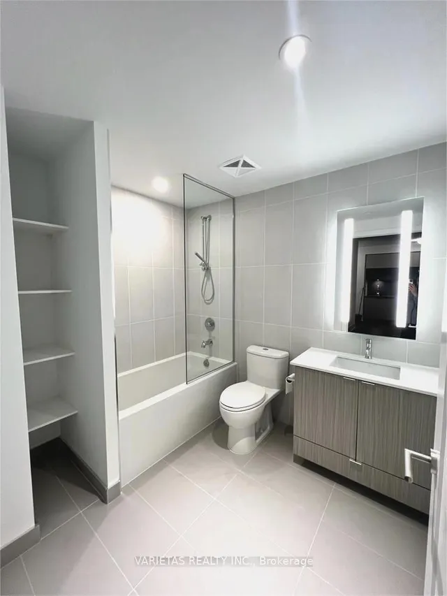 Additional image 10 of 585 Bloor St Unit 4319