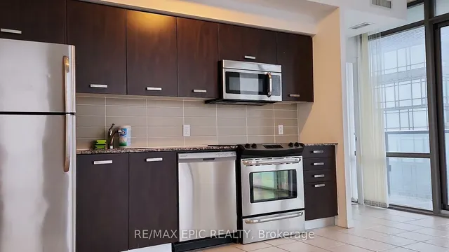 Additional image 11 of 832 Bay St Unit 3208