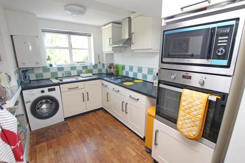 Additional image 11 of Hurst Road, Eastbourne, BN21 2PW