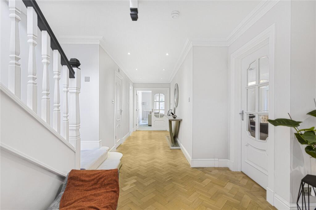 Additional image 6 of Pine Grove, Brookmans Park, Herts, AL9