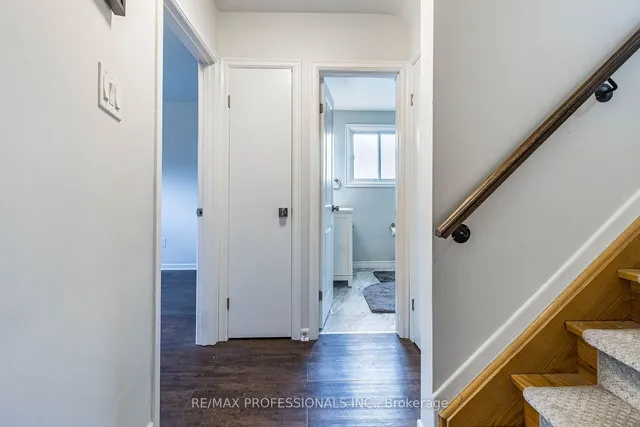 Additional image 21 of 59 Vanguard Dr