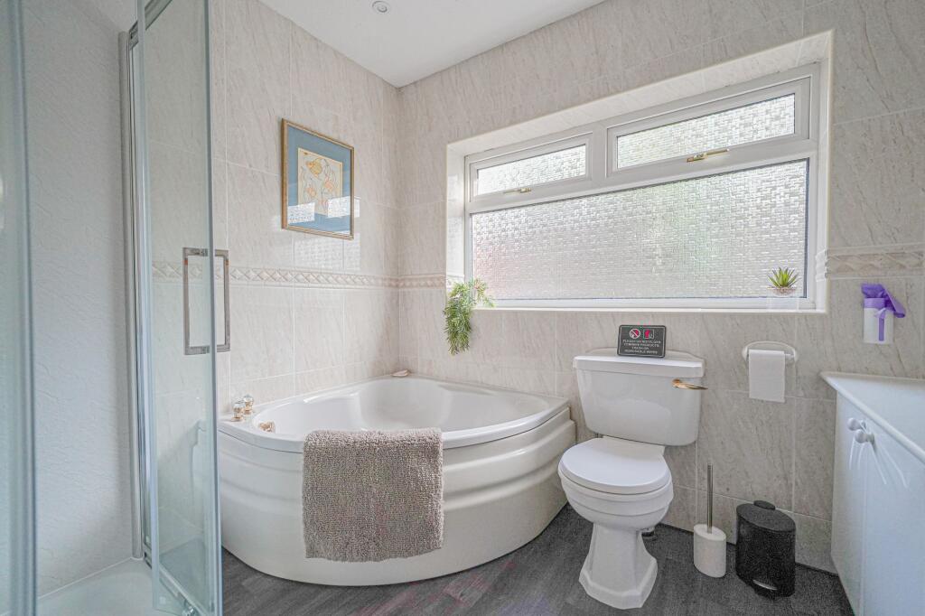 Additional image 8 of Valley Road, Earlswood, B94