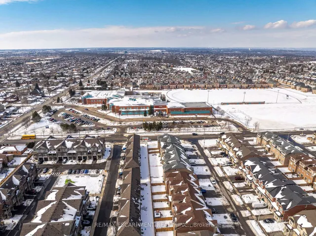 Additional image 38 of 19 Picardy Dr Unit 6