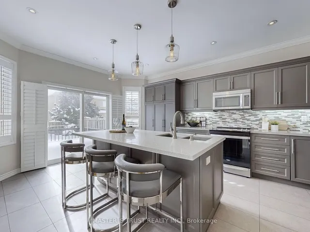 Additional image 9 of 166 Ellis Cres