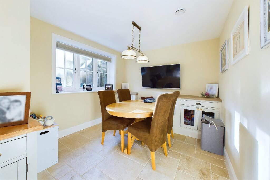 Additional image 9 of Viewside Close, Corfe Mullen, Wimborne, Dorset, BH21