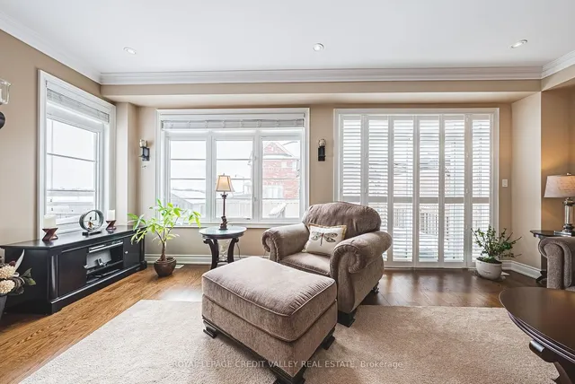 Additional image 14 of 1 Little Britain Cres