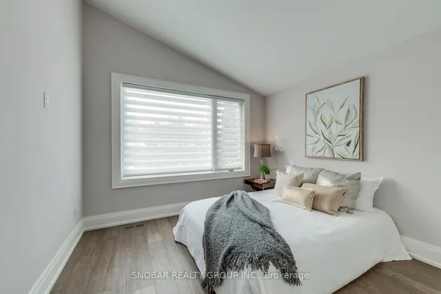 Additional image 26 of 106 Freemont Ave