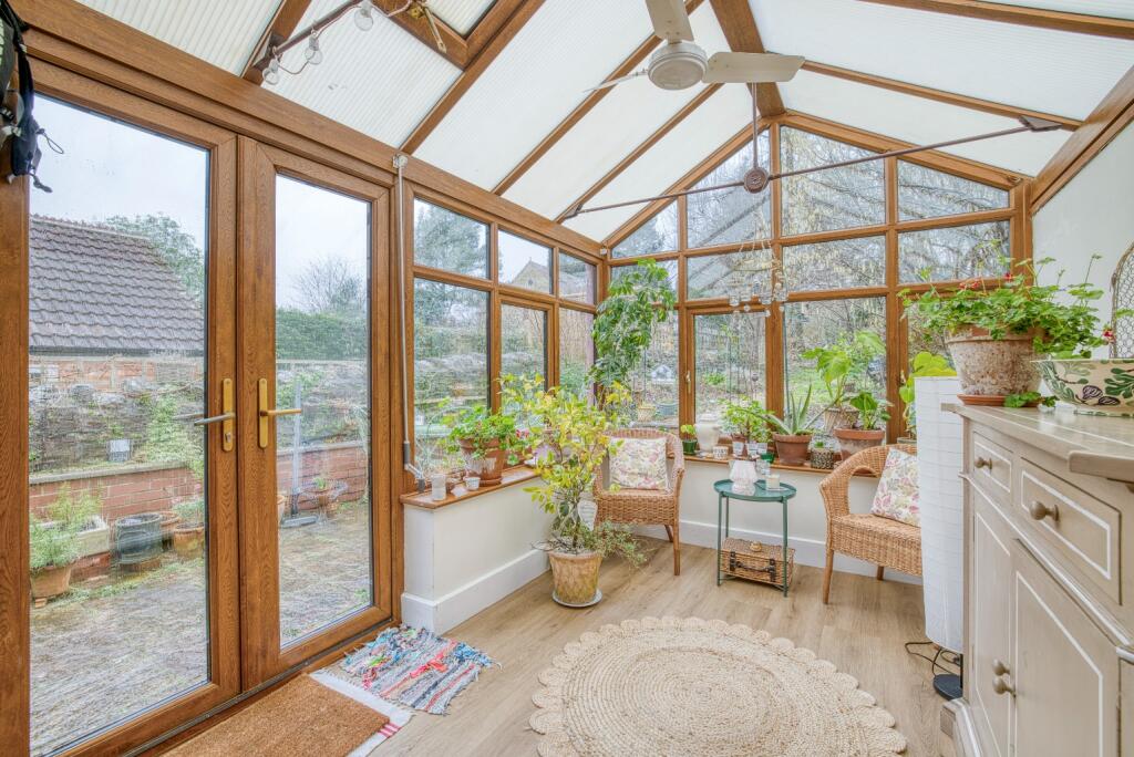 Additional image 11 of 700mts from Cathedral, Bath Road, Wells