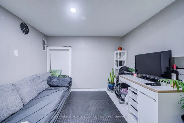 Additional image 32 of 10 Lakeland Dr