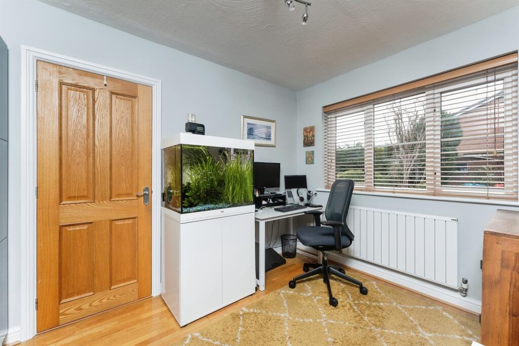 Additional image 12 of Vernon Close, Saughall, Chester