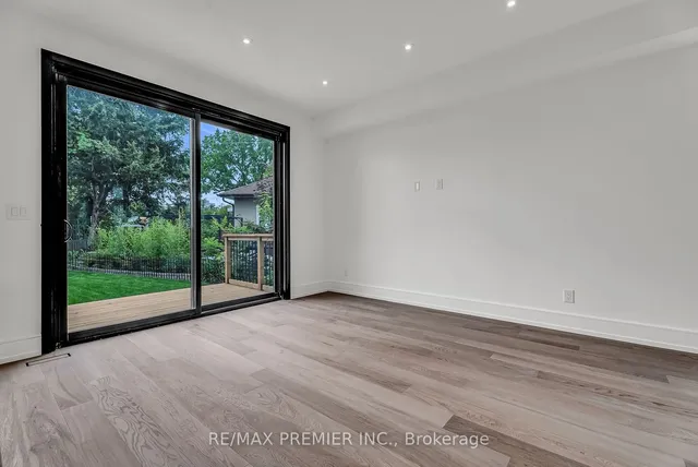 Additional image 10 of 5 Wadsworth Blvd