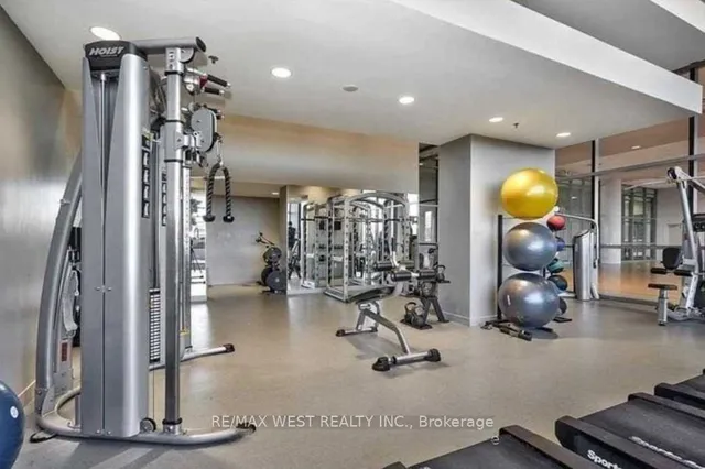 Additional image 24 of 2093 Fairview St Unit 610