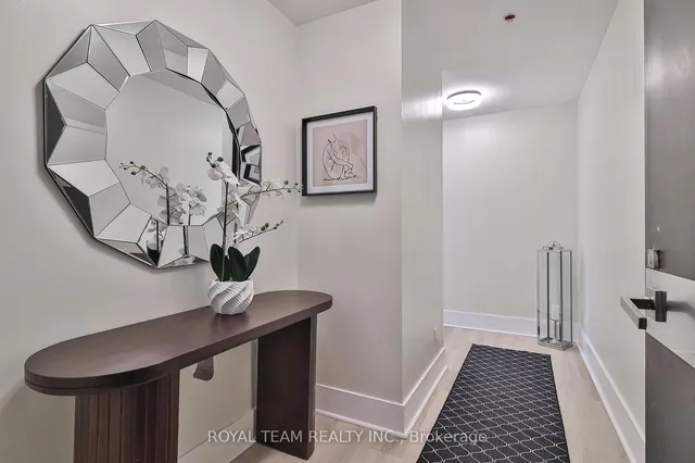 Additional image 7 of 32 Davenport Rd Unit 1403