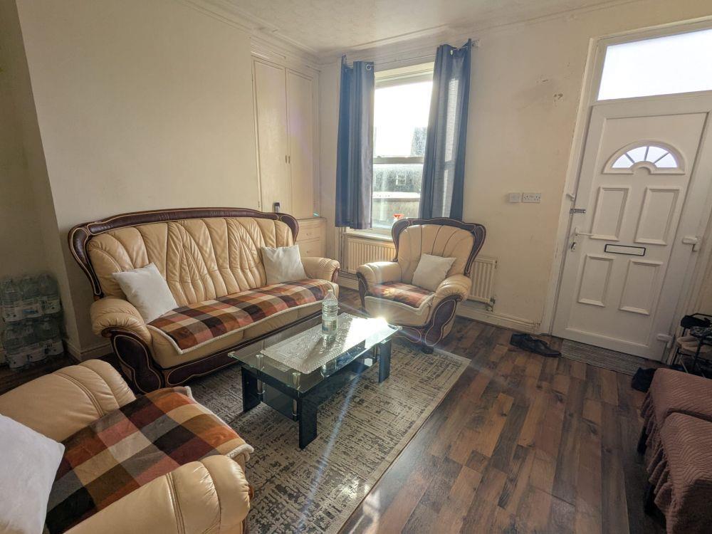 Additional image 2 of 41, West Park Road Bradford, BD8 9SG