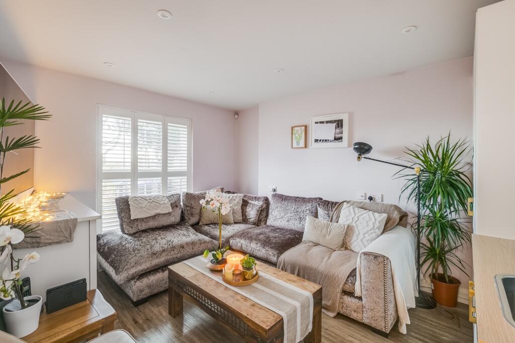 Additional image 10 of Holly Walk, Welwyn Garden City, Hertfordshire, AL8