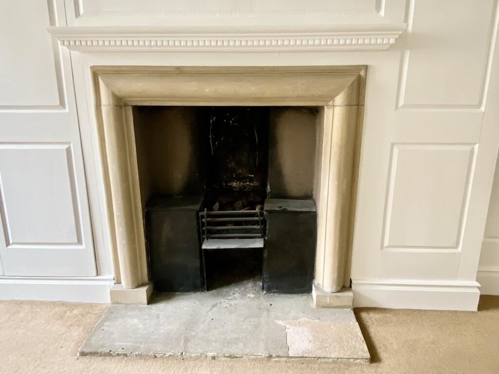 Additional image 4 of 33 The Bank, Barnard Castle