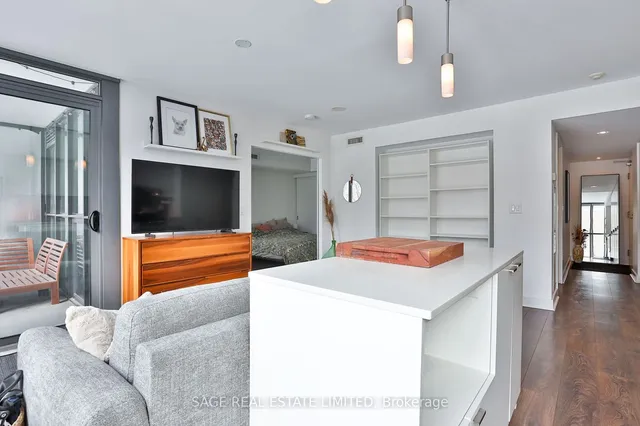 Additional image 7 of 110 Charles St Unit 404