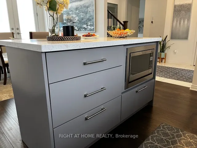 Additional image 6 of 64 Emmett Ave