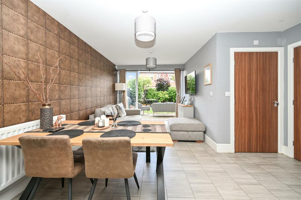 Additional image 2 of Dyehouse Court, Bradford