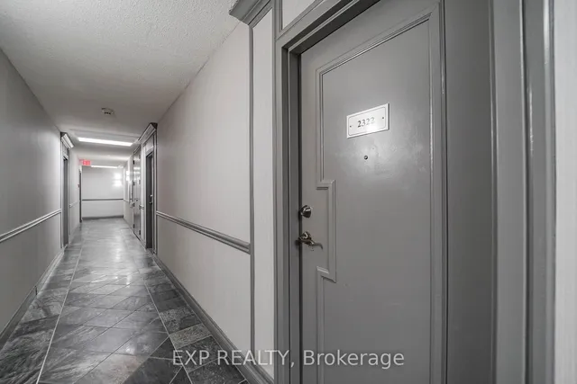 Additional image 3 of 633 Bay St Unit 2322