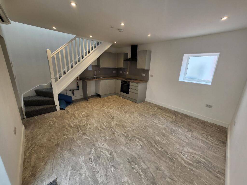 Additional image 4 of North Road, Cardiff, CF14