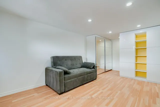 Additional image 10 of 2 White Abbey Park Unit 17